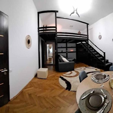 Sofia'S Home Comfy Studio In The Old Town Braşov Buitenkant foto